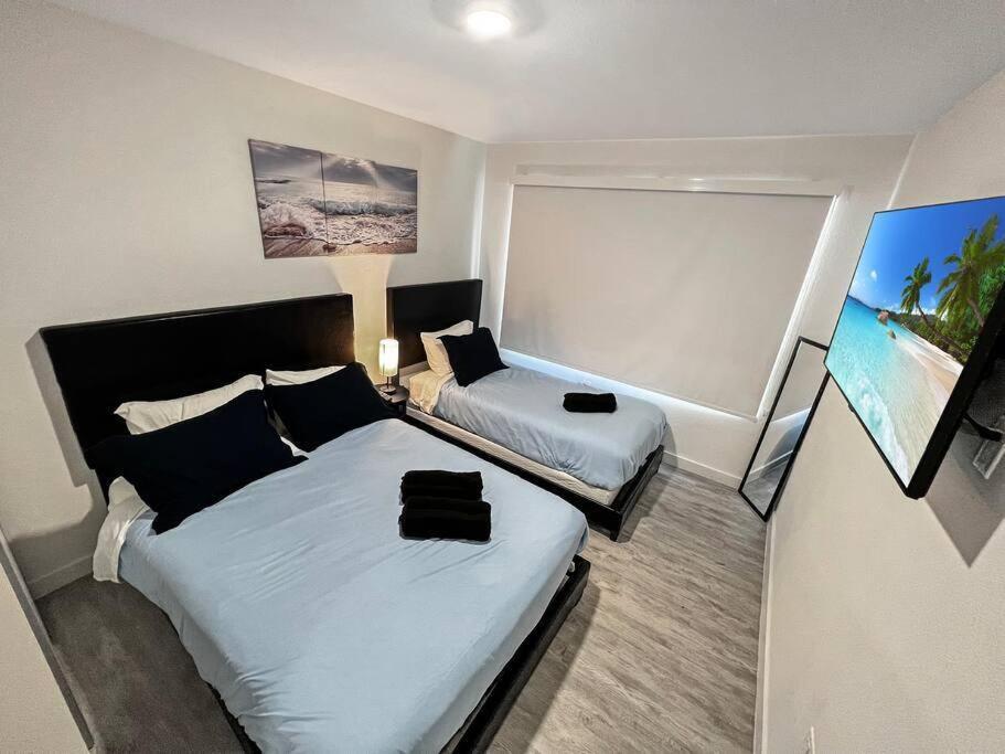 Vacay Spot Experience Luna Sky! 65" Tv Bar, Bbq, Shower Massage Jets, Music, Go To Fl Keys Homestead Luaran gambar