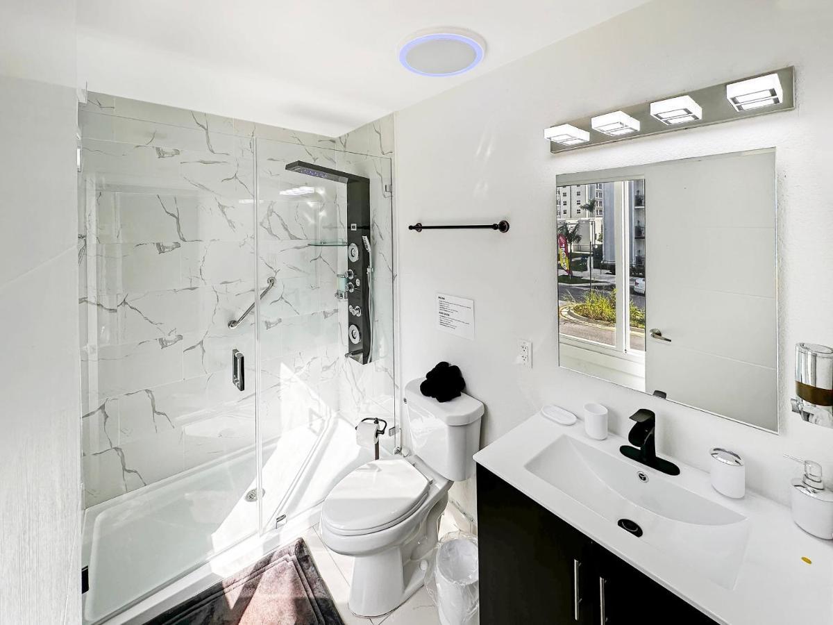 Vacay Spot Experience Luna Sky! 65" Tv Bar, Bbq, Shower Massage Jets, Music, Go To Fl Keys Homestead Luaran gambar