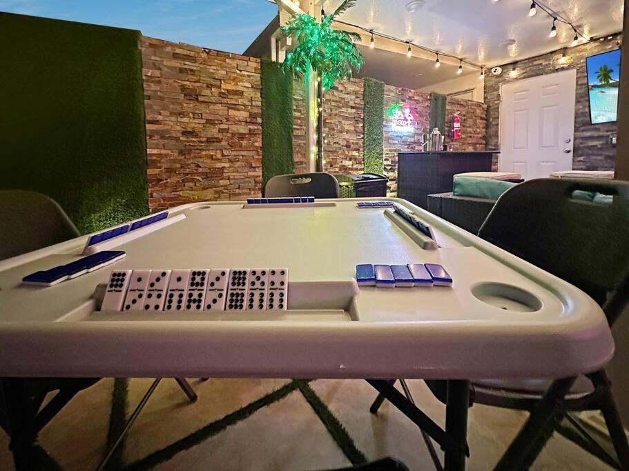 Vacay Spot Experience Luna Sky! 65" Tv Bar, Bbq, Shower Massage Jets, Music, Go To Fl Keys Homestead Luaran gambar
